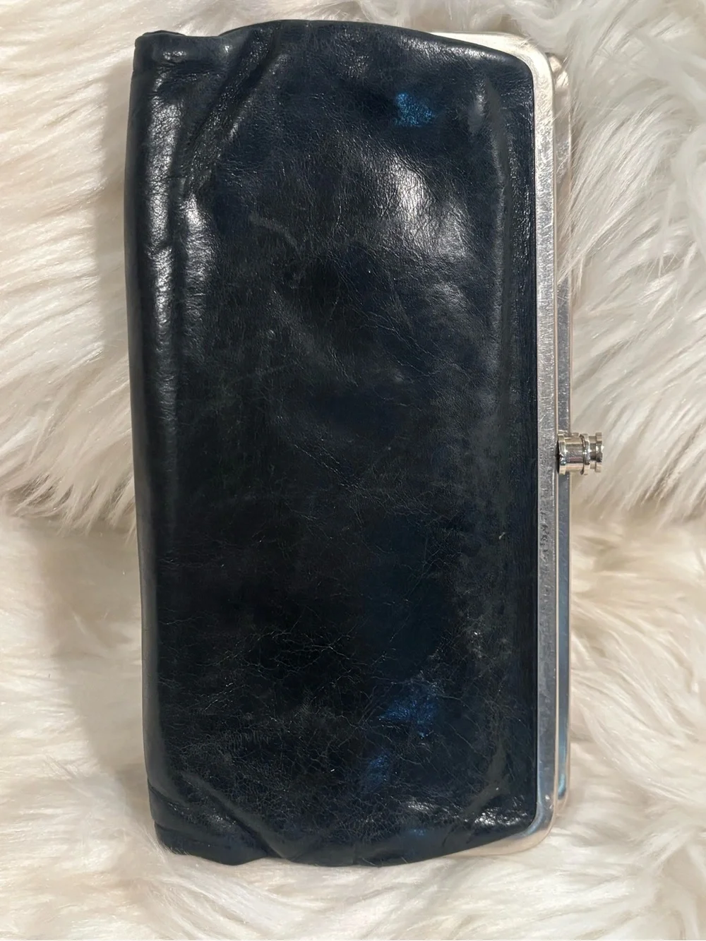 Hobo International Lauren Leather Clutch/Wallet Black Bifold Magnetic 9